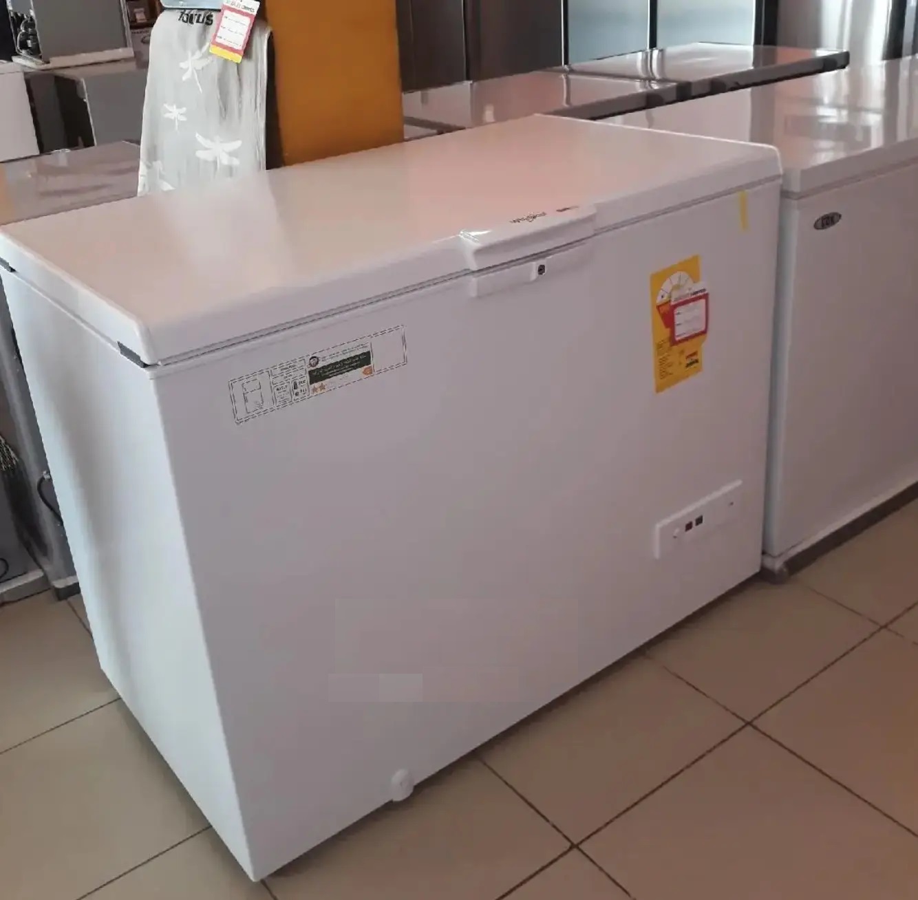 whirlpool-deep-freezer-bamah377